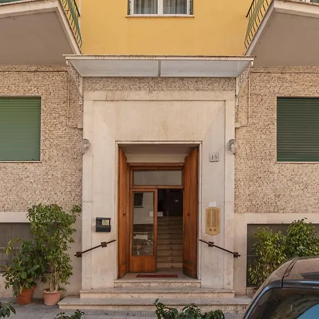 Apartment Vaticano & San Pietro Balcony